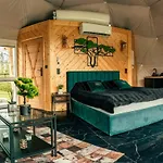 Tente de luxe Goralski Harem Osada Glamp & Glass Z Jacuzzi I Balia *