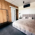 Goralski Harem Osada Glamp & Glass Z Jacuzzi I Balia ラグジュアリーテント *