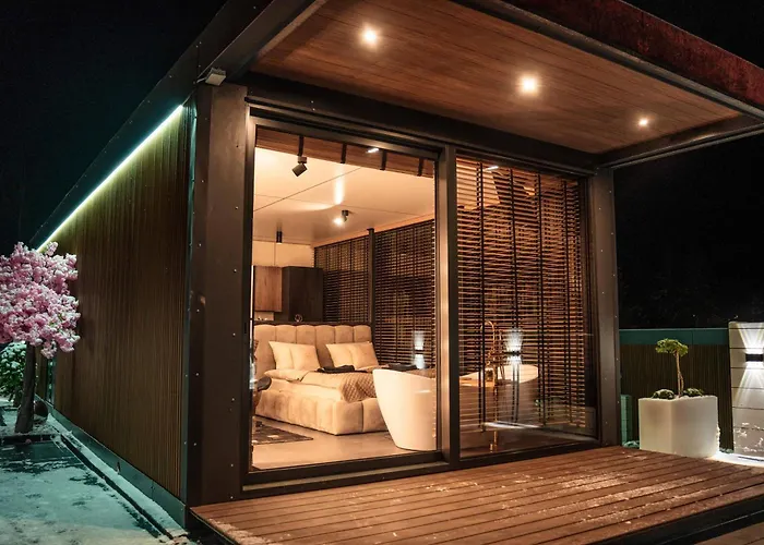 Luxusní stan Goralski Harem Osada Glamp & Glass Z Jacuzzi I Balia *