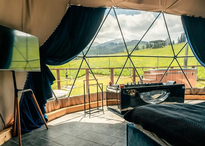 Luxusní stan Goralski Harem Osada Glamp & Glass Z Jacuzzi I Balia Zakopane
