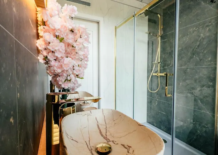 Luxusní stan Goralski Harem Osada Glamp & Glass Z Jacuzzi I Balia Zakopane