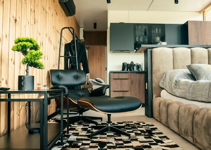 Luxusní stan Goralski Harem Osada Glamp & Glass Z Jacuzzi I Balia *